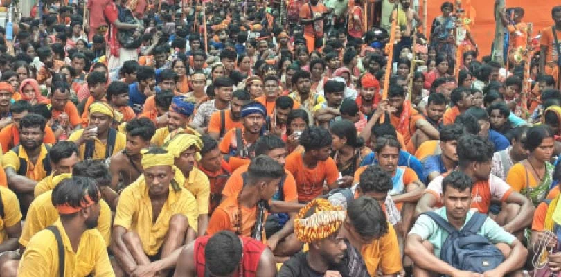 চতুর্থ সোমবার পুণ্যার্থীর সংখ্যা কম, ব্যাহত মোবাইল পরিষেবা