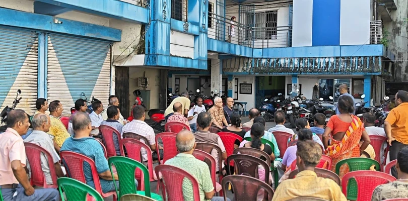 পেনশনের দাবিতে আজ দুপুর থেকে জলপাইগুড়ি পুরসভায় বিক্ষোভ অবসরপ্রাপ্ত কর্মীদের