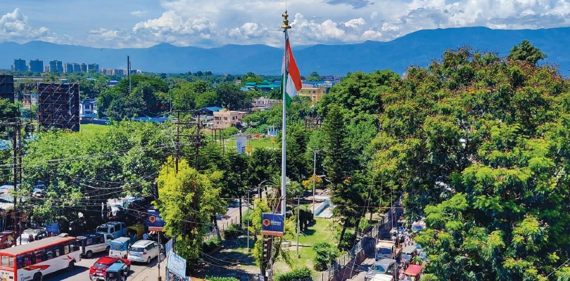 স্বাধীনতা দিবসের মুখে নিরাপত্তার চাদরে মোড়া হয়েছে শিলিগুড়ি