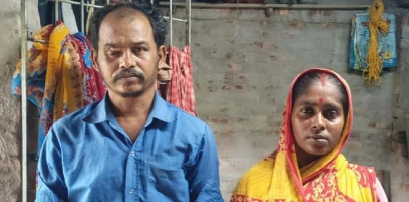 গ্রামবাসীকে বাঁচাতে বাঘের সঙ্গে লড়ে চোখ খোয়ান, মাছ ধরে সংসার চালান স্ত্রী