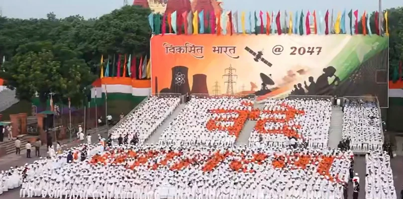 স্বাধীনতা দিবসের প্রাক্কালে দিল্লির লালকেল্লায় চলছে অনুষ্ঠানের শেষ মুহূর্তের মহড়া
