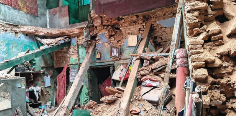 বৃষ্টিতে কলকাতায় জোড়া দুর্ঘটনা, তড়িদাহত হয়ে, বাড়ি ভেঙে দু’জনের মৃত্যু