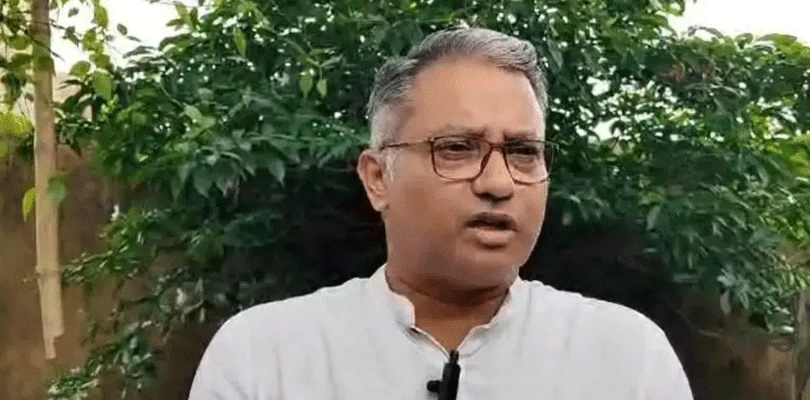 আজ শিক্ষামন্ত্রীর কাছে নতুন দাবি পেশ করবেন রায়গঞ্জ বিশ্ববিদ্যালয়ের উপাচার্য