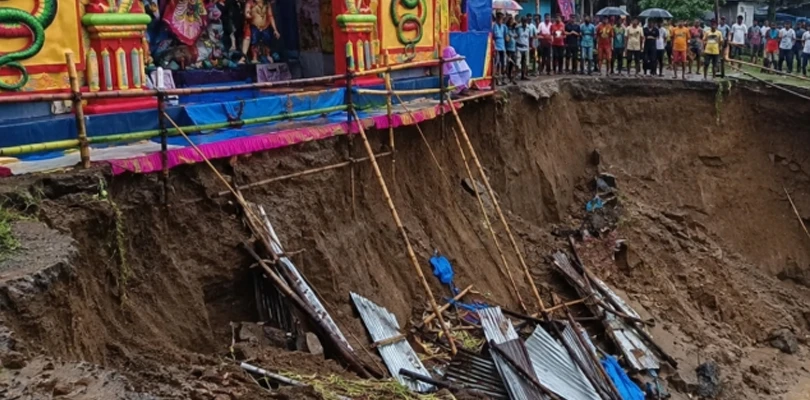 পুজো প্যান্ডেলের পাশে আচমকাই ভূমিধস, চাঞ্চল্য