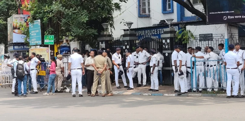 আজও উত্তপ্ত যাদবপুর, ক্যাম্পাসে ছাত্র সংঘর্ষের নিন্দা করে মুখ খুললেন উপাচার্য