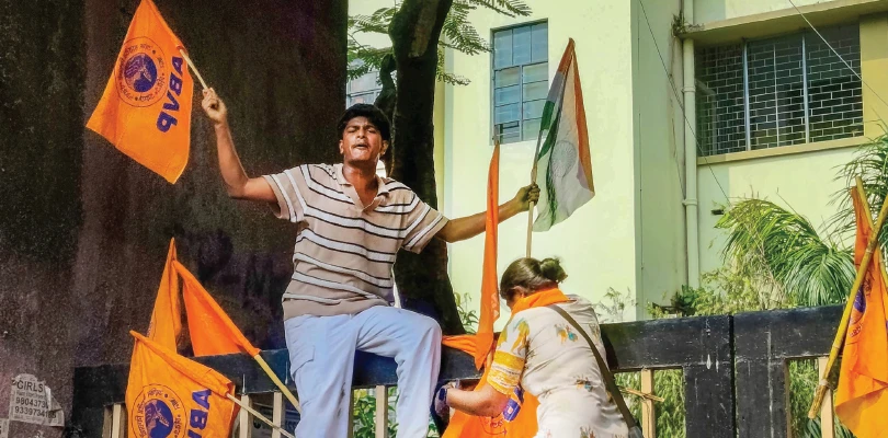 যাদবপুরে গেরুয়া তাণ্ডব, হুমকি বিধায়কের, ভাঙল নন্দলাল বসুর করা এমব্লেম