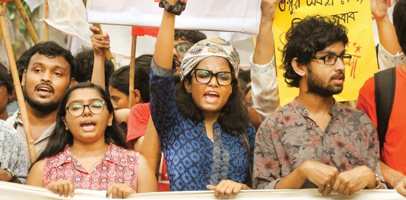 ককরোচ আন্দোলনে বীজ রোপণ, যাদবপুরে পূর্ণতা পাচ্ছে বাম ছাত্র ঐক্য