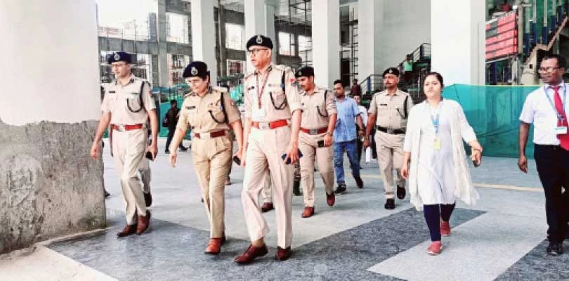 এনজেপি স্টেশনের নিরাপত্তা আরও জোরদার করার উদ্যোগ, পরিদর্শনে আরপিএফের ডিজি