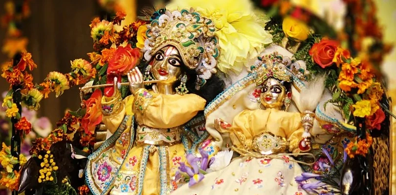জিয়াগঞ্জ নেহালিয়া রায়বাহাদুর বাড়িতে শুরু ঝুলনযাত্রা উৎসব, বসছে মেলাও