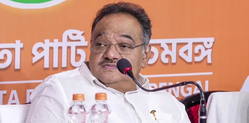শমীকের কথা উড়িয়েই প্রশাসনিক বৈঠকে বিজেপি নেতারা, বিতর্ক
