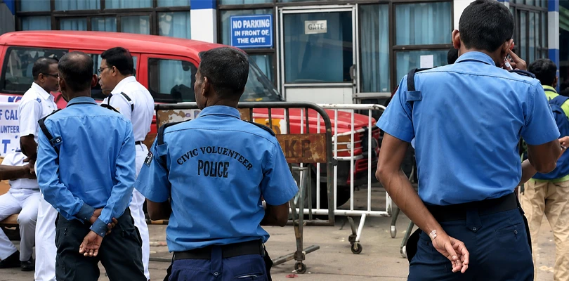 গোয়েন্দা দপ্তর-কন্ট্রোল রুমে ডিউটি পাওয়া সিভিক, হোমগার্ডদের ট্রাফিকে সরানো শুরু, তৃণমূল জমানায় আইন ভেঙে পোস্টিং দেওয়ার অভিযোগ