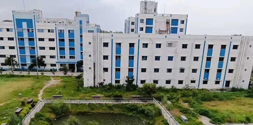 পুরুলিয়া মেডিকেলে খাবার সরবরাহকারী সংস্থার বিল আটকে রেখে দেওয়ার দাওয়াই