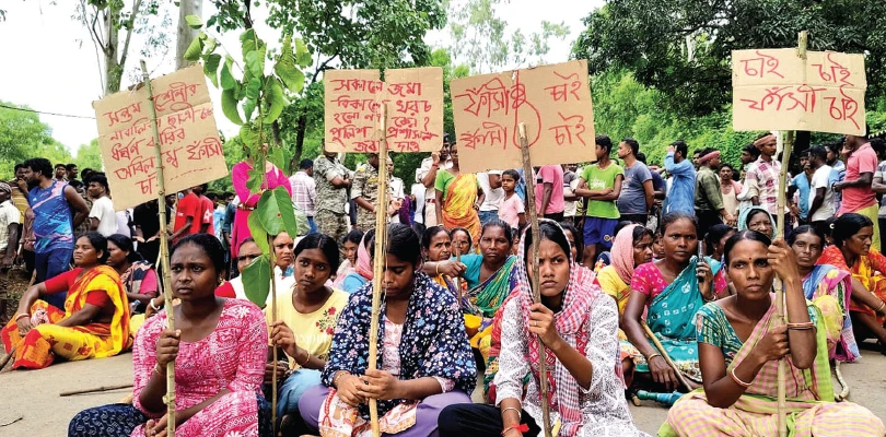 বেলপাহাড়ীতে নাবালিকাকে ধর্ষণের প্রতিবাদে পথ অবরোধ, শাস্তির দাবি
