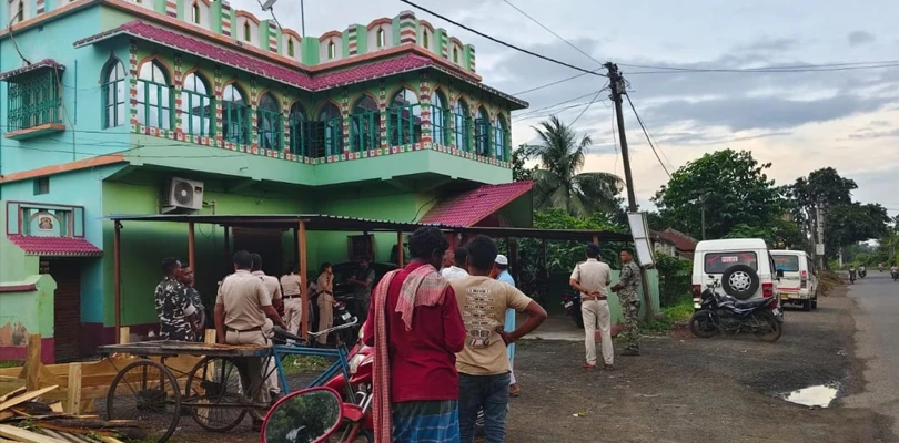 বোলপুরে টুলু মন্ডলের শ্যালকের বাড়িতে পুলিশ