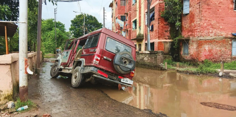 বামুনগাছি-লিলুয়া রাস্তা এখন ‘মরণফাঁদ’, ক্ষোভ