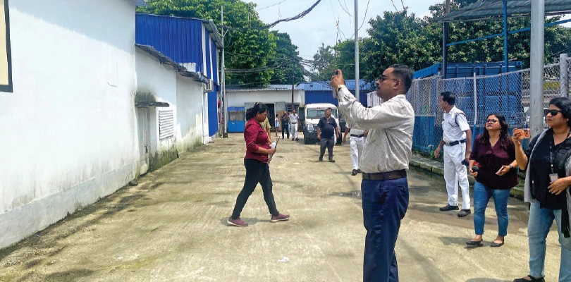 টালিগঞ্জ সার্কুলার রোডে ফিরহাদের কারখানায় তদন্ত কমিশনের হানা, প্রাতিষ্ঠানিক দুর্নীতির তদন্তে স্ক্যানারে প্রাক্তন মেয়র