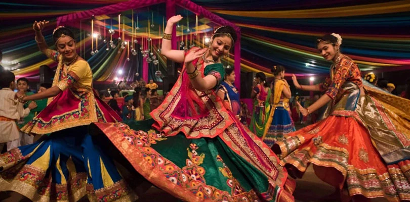 গরবায় মুসলিম নয়, আধার কার্ড এবং কপালে তিলক বাধ্যতামূলক, মহারাষ্ট্রে নবরাত্রির আগে নিদান বিশ্ব হিন্দু পরিষদের