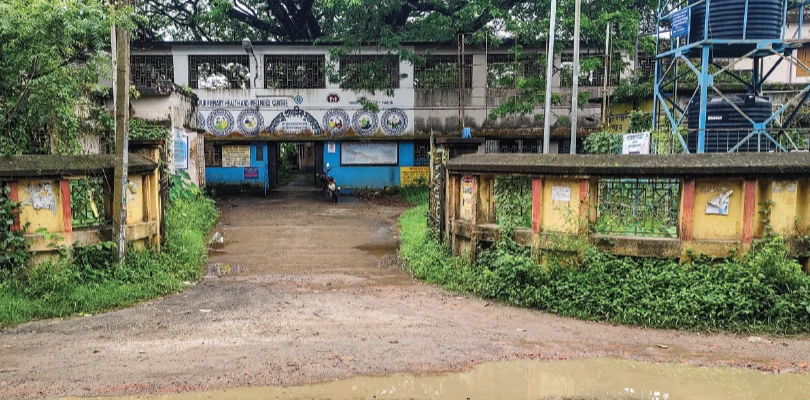 মায়াপুর হাসপাতাল রোডের করুণ দশা সংস্কারের অভাবে বাড়ছে বিরক্তি