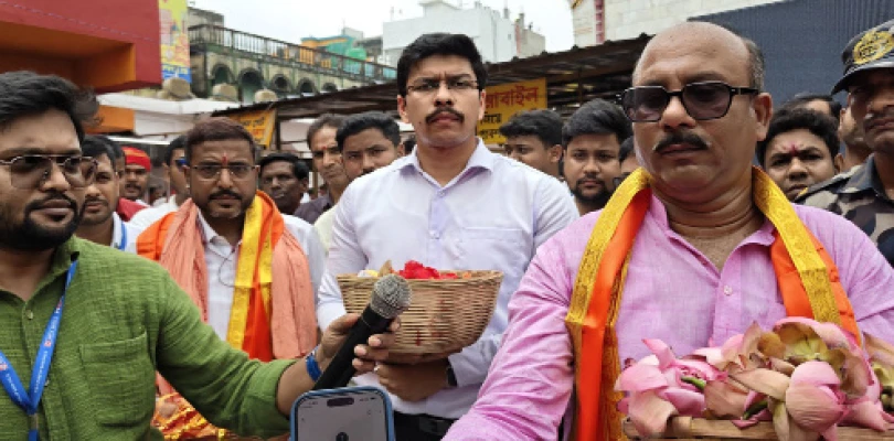 তারাপীঠে শুরু ডিজিটাল টিকিট অন্তরায় মোবাইল নেটওয়ার্কের দুর্বলতা