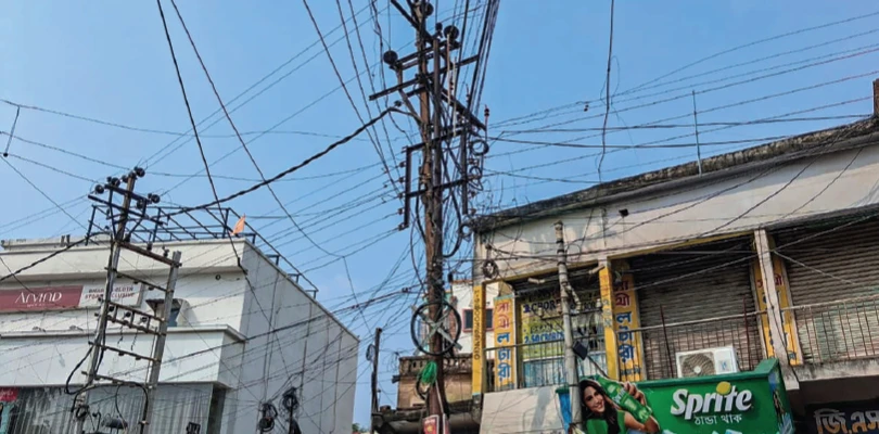 সিউড়ি শহরে বিদ্যুতের তার যাবে মাটির তলা দিয়ে, উদ্যোগী রাজ্য, বাড়বে নিরাপত্তা  কমবে বিদ্যুৎ চুরির প্রবণতা