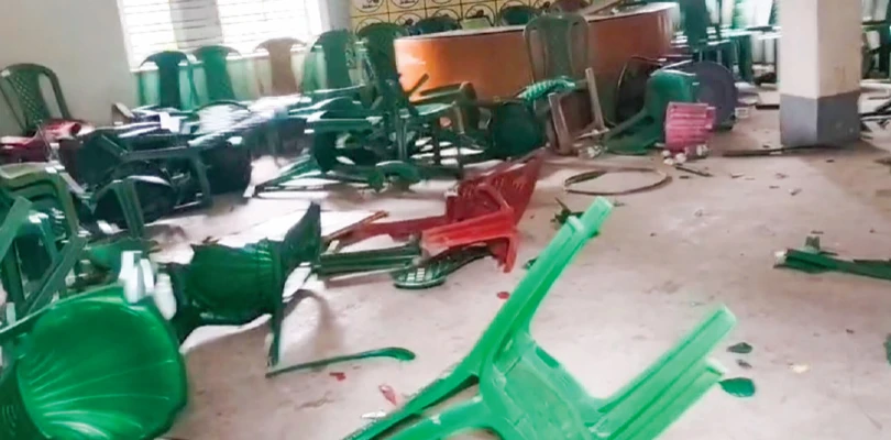 শাসনে তৃণমূলের কর্মিসভা ঘিরে তুমুল উত্তেজনা, কার্যালয়ে ভাঙচুর-বিক্ষোভ