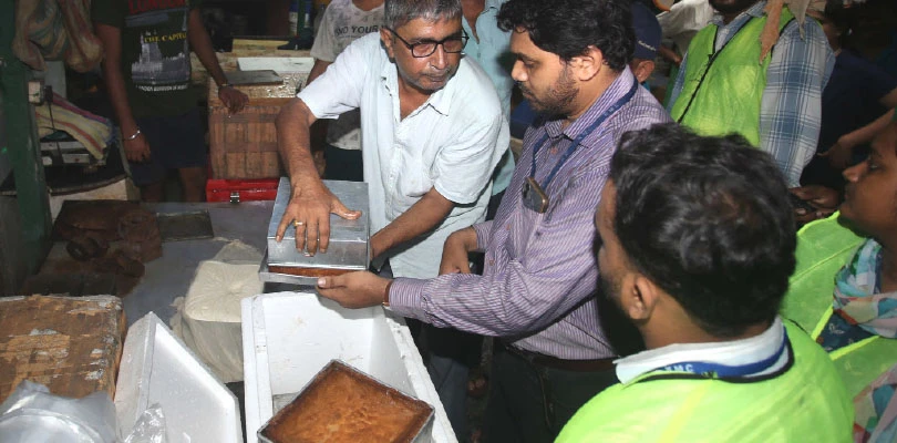 হেঁশেলে হানা: অভিযানের শেষদিনেও বন্ধ হল বহু দোকান-রেস্তরাঁ-বেকারি