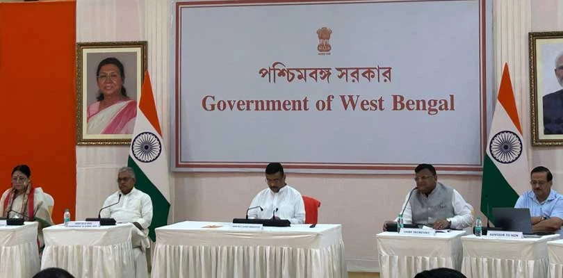 আর্থিক অবস্থা ফেরাতে এখনো অন্তত এক বছর সময় লাগবে