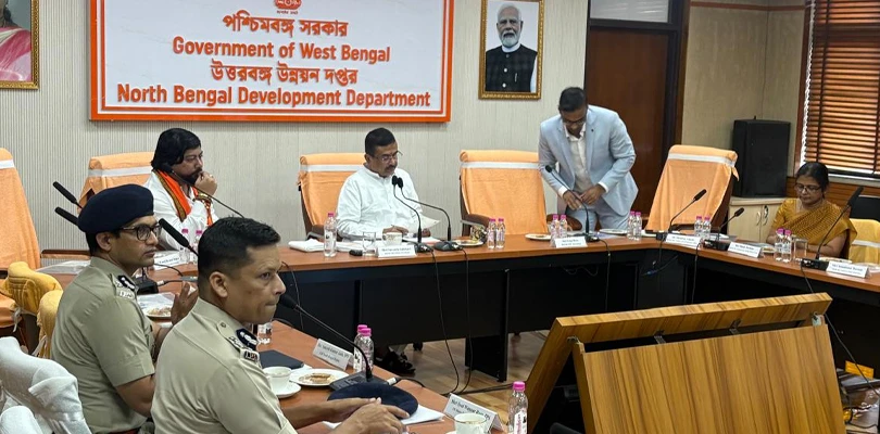 উত্তরকন্যায় প্রশাসনিক বৈঠকে মুখ্যমন্ত্রী শুভেন্দু অধিকারী