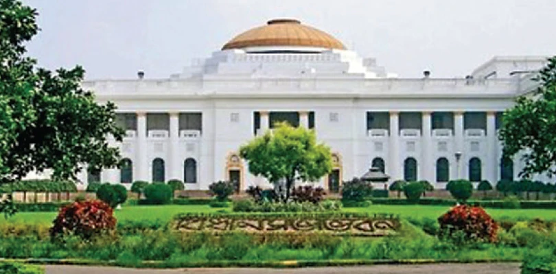 বিশ্ববিদ্যালয়ের বদলি বিল নিয়ে বিতর্ক