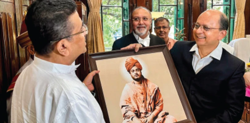প্রধান বিচারপতি রবীন্দ্রর শপথ গ্রহণ