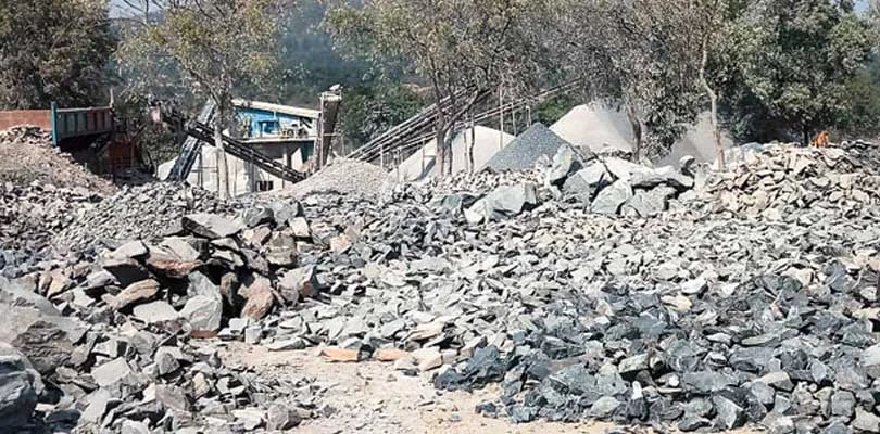 টুলু কাণ্ডের পরও অবৈধ পাথর কারবারের রমরমা শিল্পাঞ্চলে