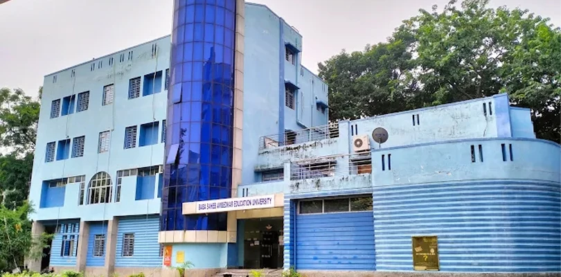 শিক্ষক না থাকা সত্ত্বেও সরকারি কলেজে ভরতি, সরব বেসরকারি বিএড প্রতিষ্ঠান