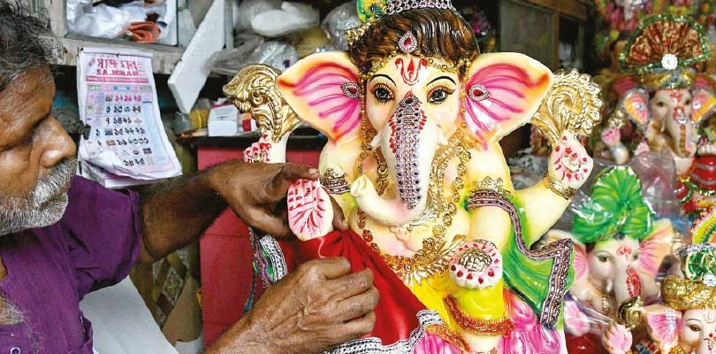 জগদ্ধাত্রীর শহর কৃষ্ণনগরে সিদ্ধিদাতার উত্থান, গদি ও রাজা গণেশের কদর বেশি