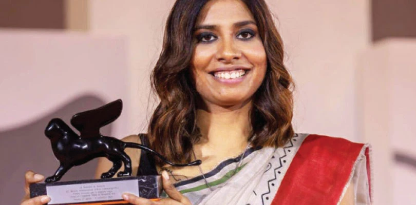 বিশ্বমঞ্চে পুরস্কৃত অনুপর্ণা