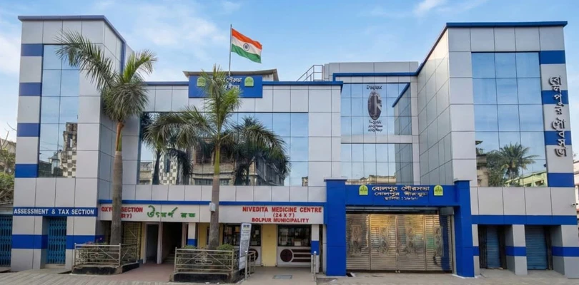 স্থায়ী প্রশাসক নিয়োগের পরেই  স্বাভাবিক হচ্ছে বোলপুর পুরসভা
