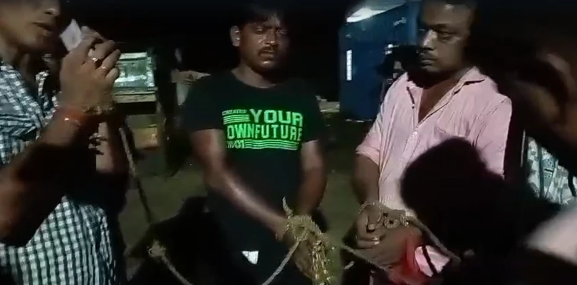 তোলা চাইতেই বেঁধে রাখল জনতা, হাতে-পায়ে ধরে রক্ষা পেলেন বিজেপি কর্মীরা