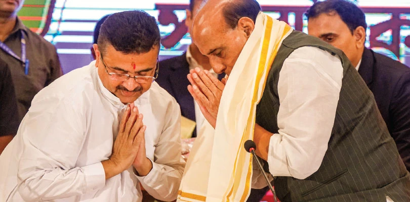 বঙ্গ সফরে এসে প্রশাসক মোদির সাফল্য তুলে ধরলেন রাজনাথ