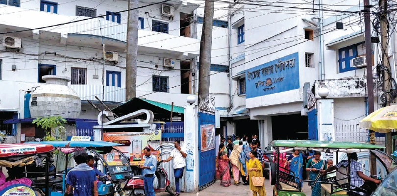 কোন পথে ইংলিশবাজার পুরসভা, স্পষ্ট হবে আজ, বৈঠকে থাকছেন না অম্লান