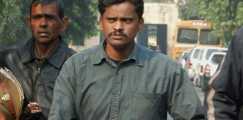 নিঠারি গণহত্যার মূলচক্রী সুরিন্দর কোলির ঝুলন্ত দেহ উদ্ধার, আত্মহত্যা না খুন, ধন্ধে পুলিশ