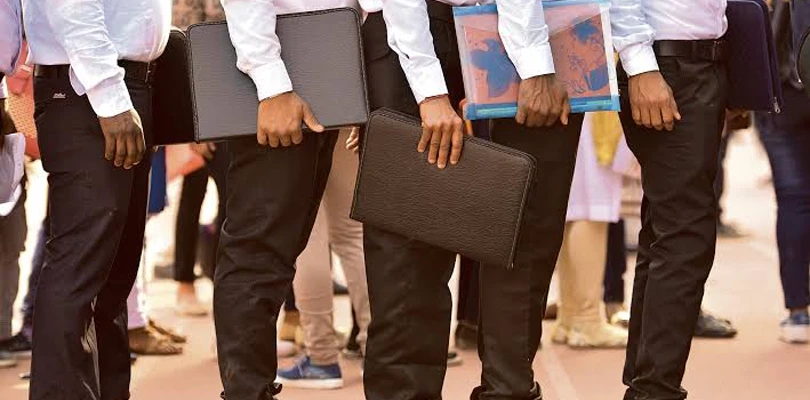 রোজগার মেলায় ৫১ হাজার নিয়োগ, শূন্যপদ কমছে না