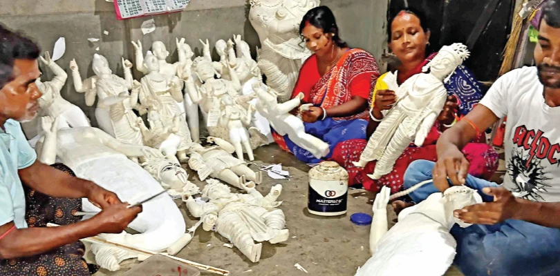 চালচিত্র থেকে মায়ের আঁচল সাজছে পৌরাণিক কাহিনিতে