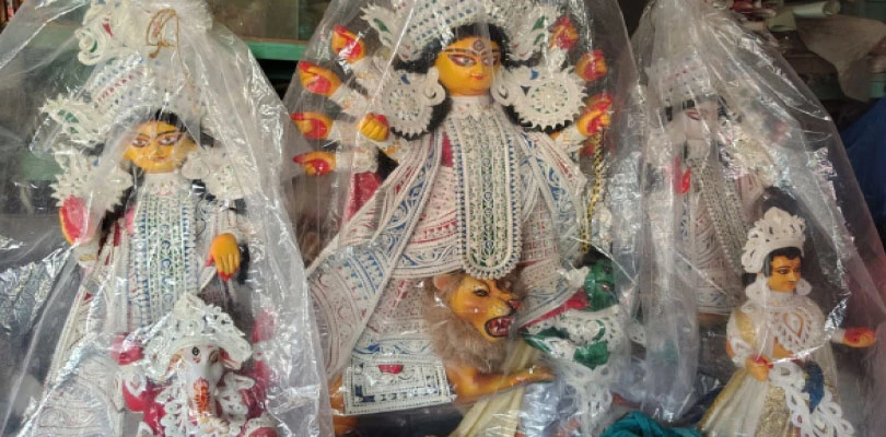 থিমে আগ্রহ কম, সাবেকি-একচালা মূর্তিরই চাহিদা বেশি কুমোরটুলিতে