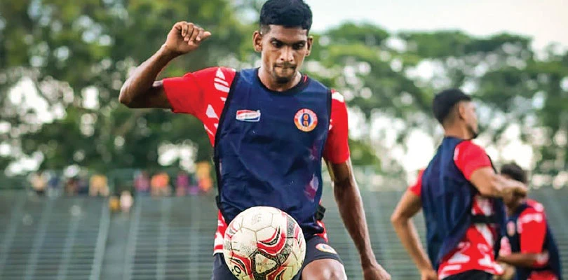 আজ কাস্টমসের চ্যালেঞ্জ টপকাতে তৈরি ইস্ট বেঙ্গল