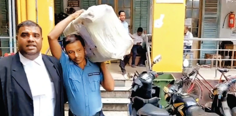 পুরী-হাওড়া বন্দে ভারতে উদ্ধার ৪৩ কেজি গাঁজা!