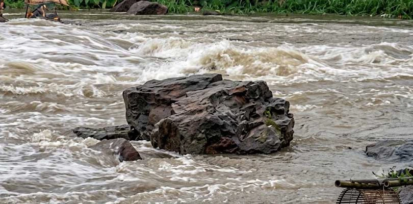 অবিরাম বৃষ্টির কারণে রাঁচির সুবর্ণরেখা নদীতে বাড়ছে জলস্তর