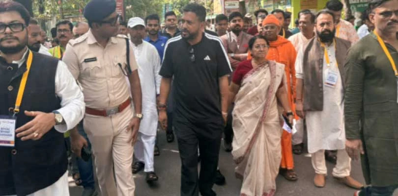 মনীষীদের জন্মদিনকে শুধুমাত্র ছুটির দিন হিসাবে না দেখার আবেদন পর্যটনমন্ত্রীর