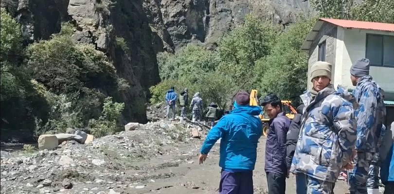 ভারী বৃষ্টি ও বন্যার কারণে নেপালের মুস্তাংয়ে সড়ক ও বিদ্যুৎ পরিষেবা ব্যাহত