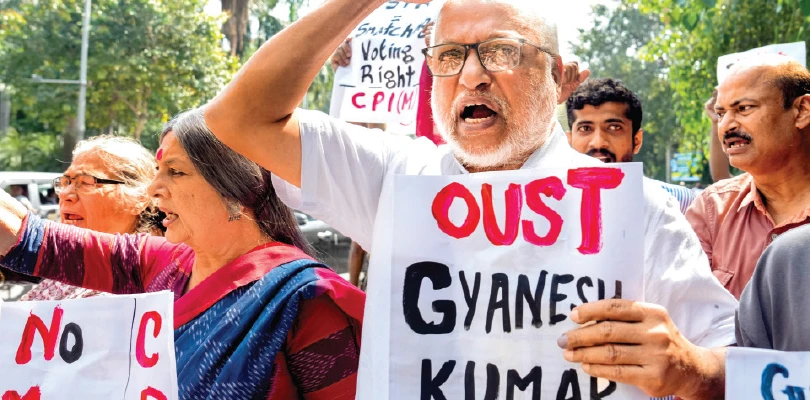 জ্ঞানেশের গ্রেপ্তারি, মোদির ইস্তফা, এক দাবিতে সরব প্রাক্তন মন্ত্রী থেকে কংগ্রেস
