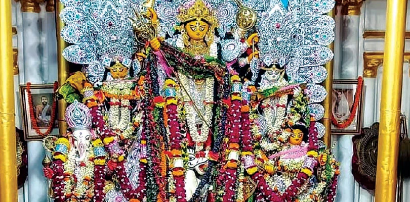 পাথুরিয়াঘাটার রাজবাড়িতে শাক্ত মতে  আরাধনা, তিনদিনই হয় কুমারি পুজো, রামকৃষ্ণদেব, মহাত্মা গান্ধীর পা পড়েছিল এই বাড়িতে