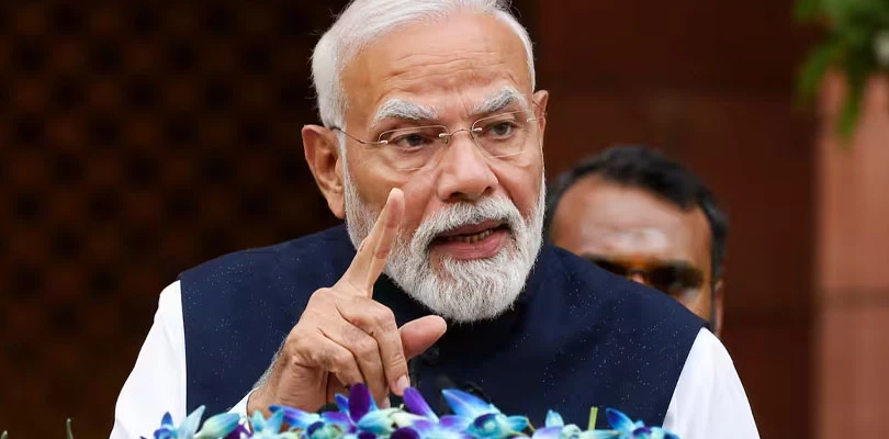 সরকারি নথি প্রকাশ্যে কীভাবে? কঠোর নজরদারির সিদ্ধান্ত মোদি সরকারের